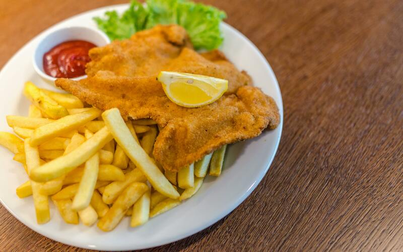 Dauerbrenner: Schnitzel mit Pommes